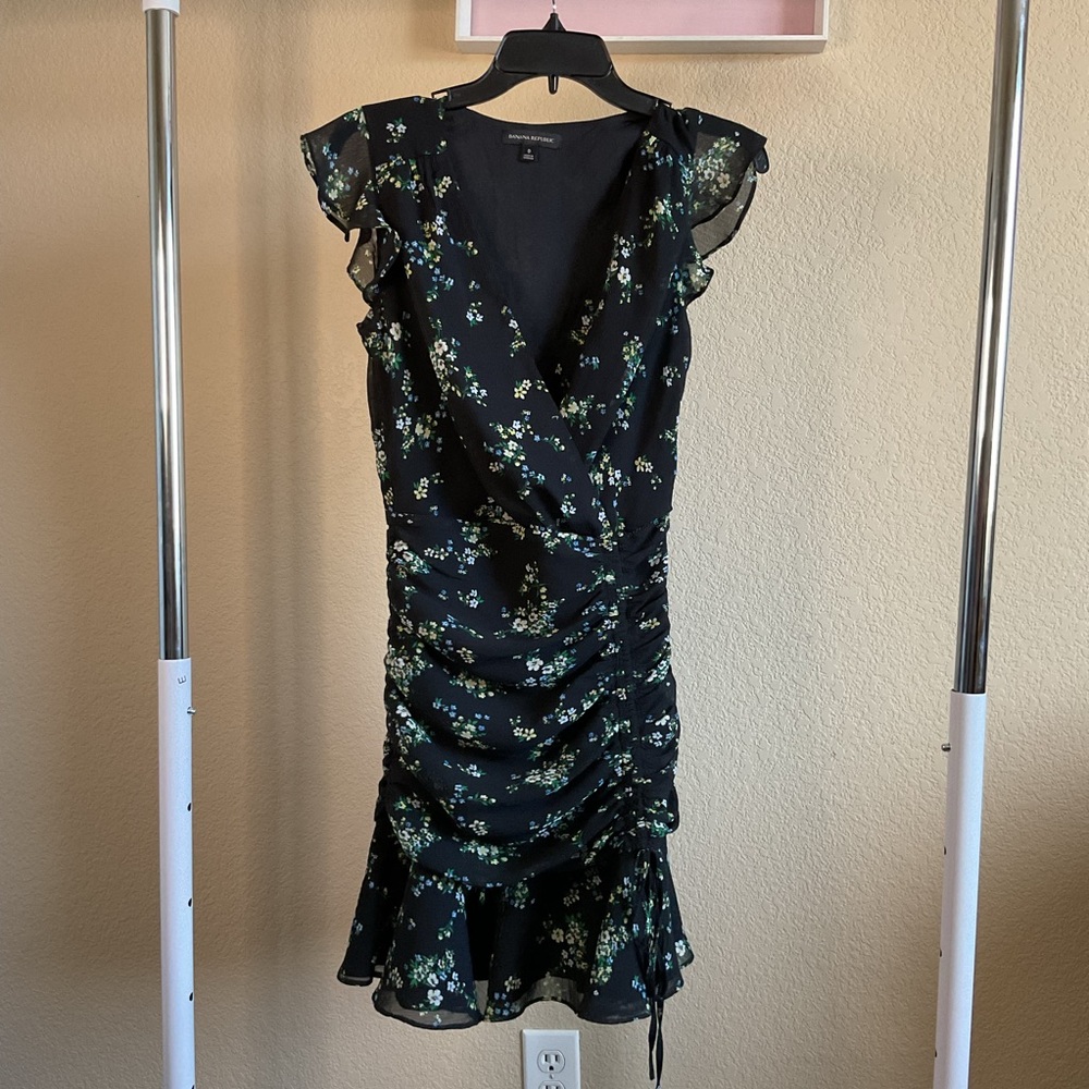 Banana Republic Womens Black Floral Print Ruched Mini Dress Size 0
